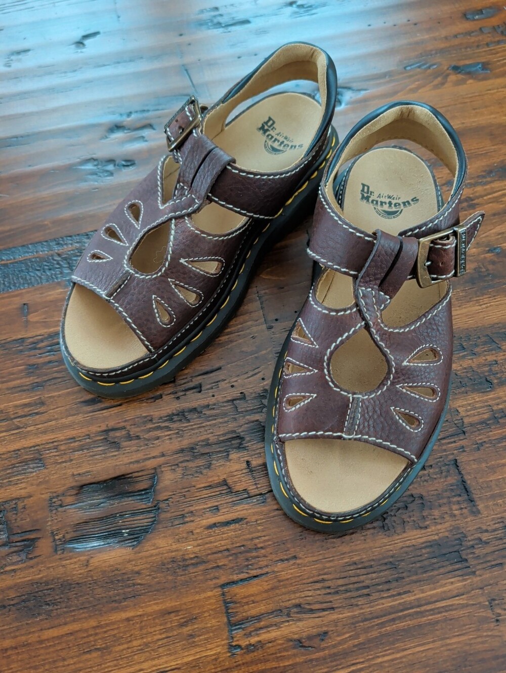 Dr. Martens Castillo Brown Leather Strap Fisherman Sandals Size 9
